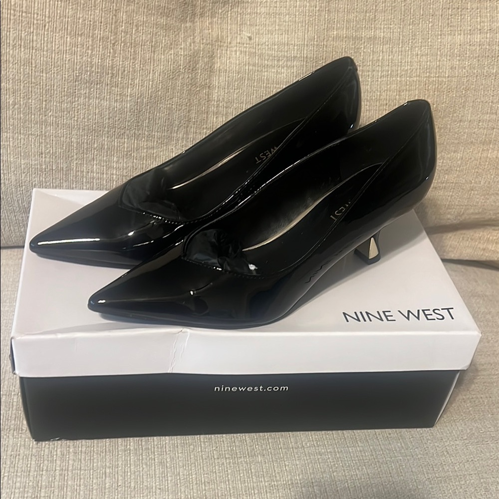 Nine West Apeah Pump